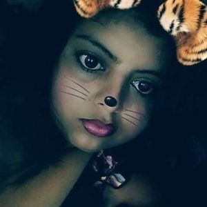 Meet your Posher, Elena